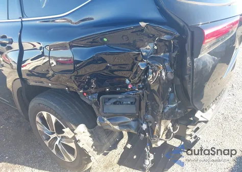 2022 Toyota Highlander Xle z USA, uszkodzony, nr VIN 5TDGZRBH0NS585257